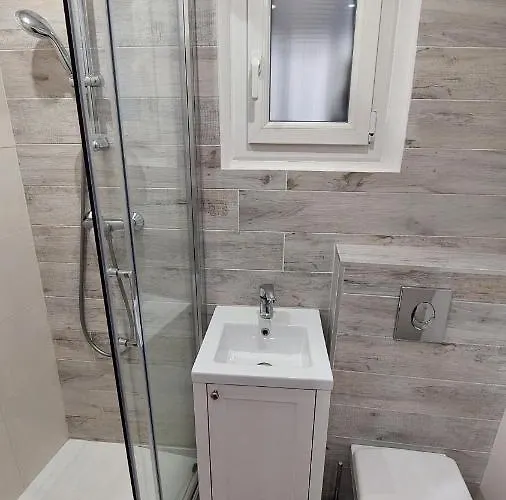 Lumineux Avec Parking Proche Monaco, Nice, Et Gare Appartamento *