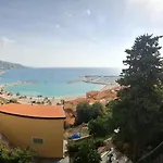 公寓 Lumineux Avec Parking Proche Monaco, Nice, Et Gare *
