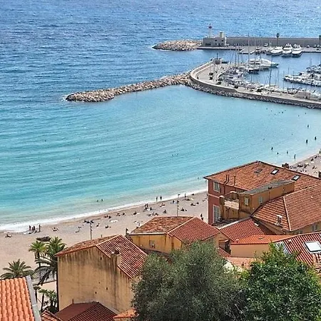 Lumineux Avec Parking Proche Monaco, Nice, Et Gare Ментона