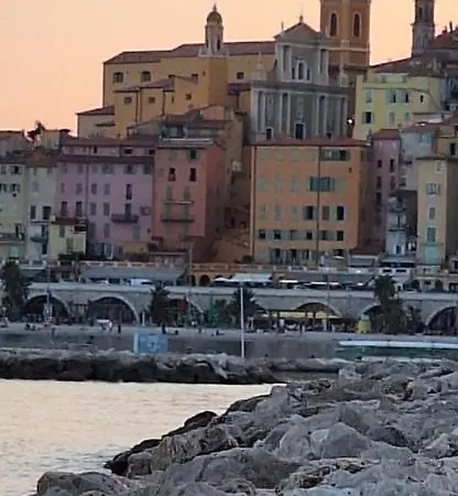 شقة Lumineux Avec Stationnement Proche Monaco, Nice, Et Gare *