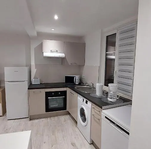 Lumineux Avec Parking Proche Monaco, Nice, Et Gare * Menton